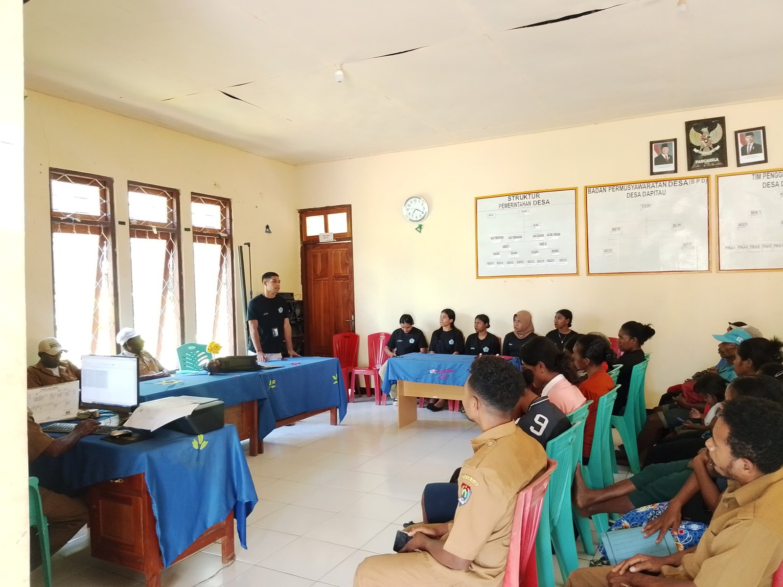 Sosialisasi  Bersama Warga Desa Dapitau Dengan Tema  Pengaruh DBD dan TBC serta Pola Hidup Sehat - [Desa Dapitau]