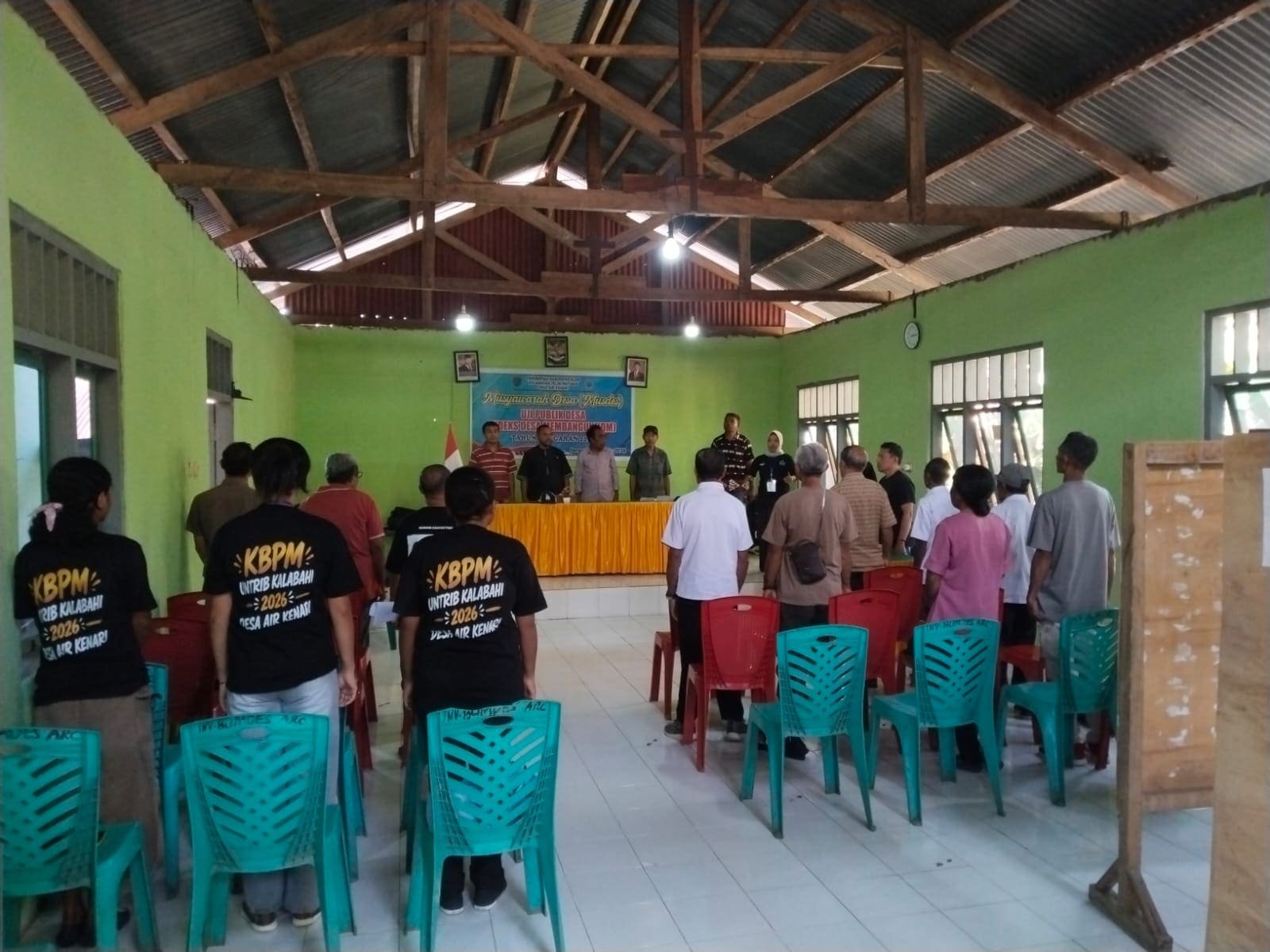 Mahasiswa KBPM Turut Sukseskan Musdes Uji Publik IDM di Desa Airkenari