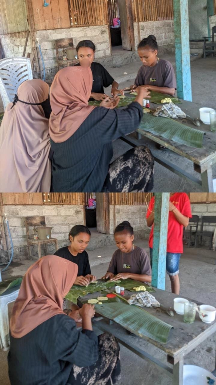 MAHASISWA KBPM UNTRIB KALABAHI LAKUKAN UJI COBA TERAKHIR PRODUK KERUPUK SEBELUM KEGIATAN PENDAMPINGAN MASYARAKAT